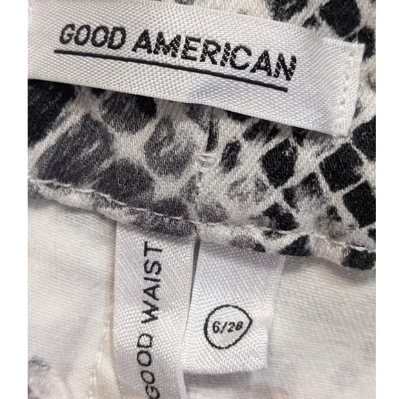 Good American Skinny Jeans - Picture 8 of 12